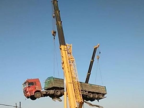 安庆市吊车租赁电话_如何鉴别随车吊是否需要更换液压油?